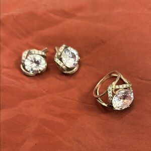 Stunning Silver ring and earrings with zirconium stone